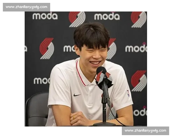 布朗尼杨瀚森梦幻联动！金牌训练师揭秘体能特训密码，夏联冲刺在即